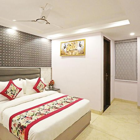 Hotel Mayfair Just A Minute Away From New Delhi Railway Station And Connaught Place Zewnętrze zdjęcie