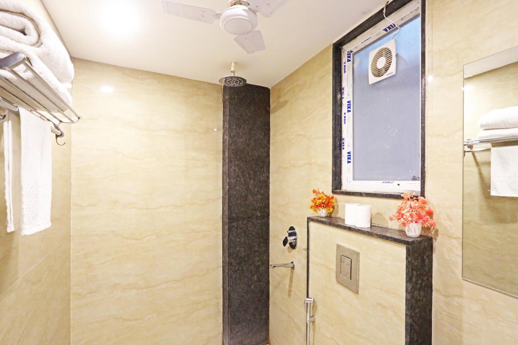 Hotel Mayfair Just A Minute Away From New Delhi Railway Station And Connaught Place Zewnętrze zdjęcie